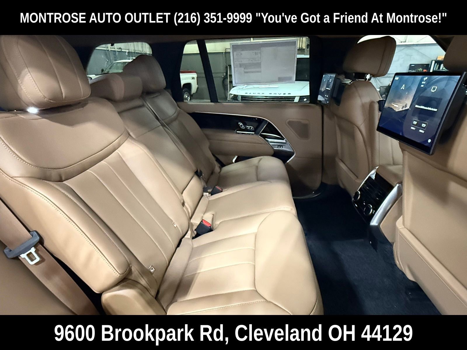 New 2026 Land Rover Range Rover Long Wheelbase SE image 14