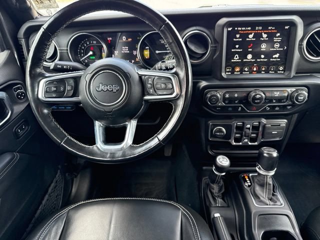 Used 2022 Jeep Wrangler Unlimited Sahara w/ Cold Weather Group AWD/4WD image 25