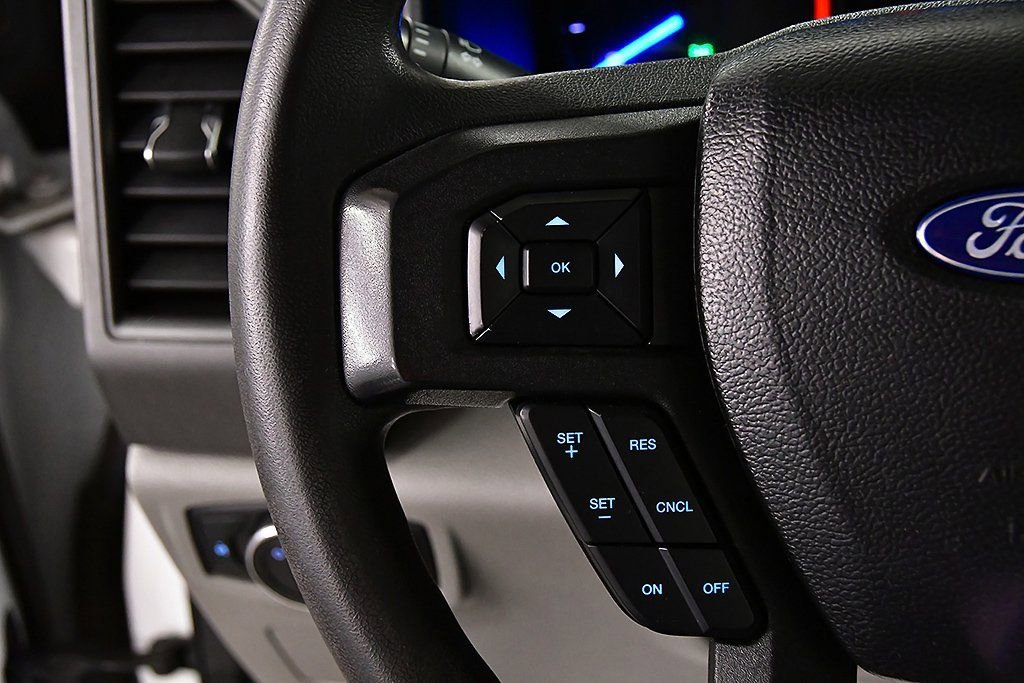 Used 2017 Ford F550 2WD Regular Cab Super Duty image 14