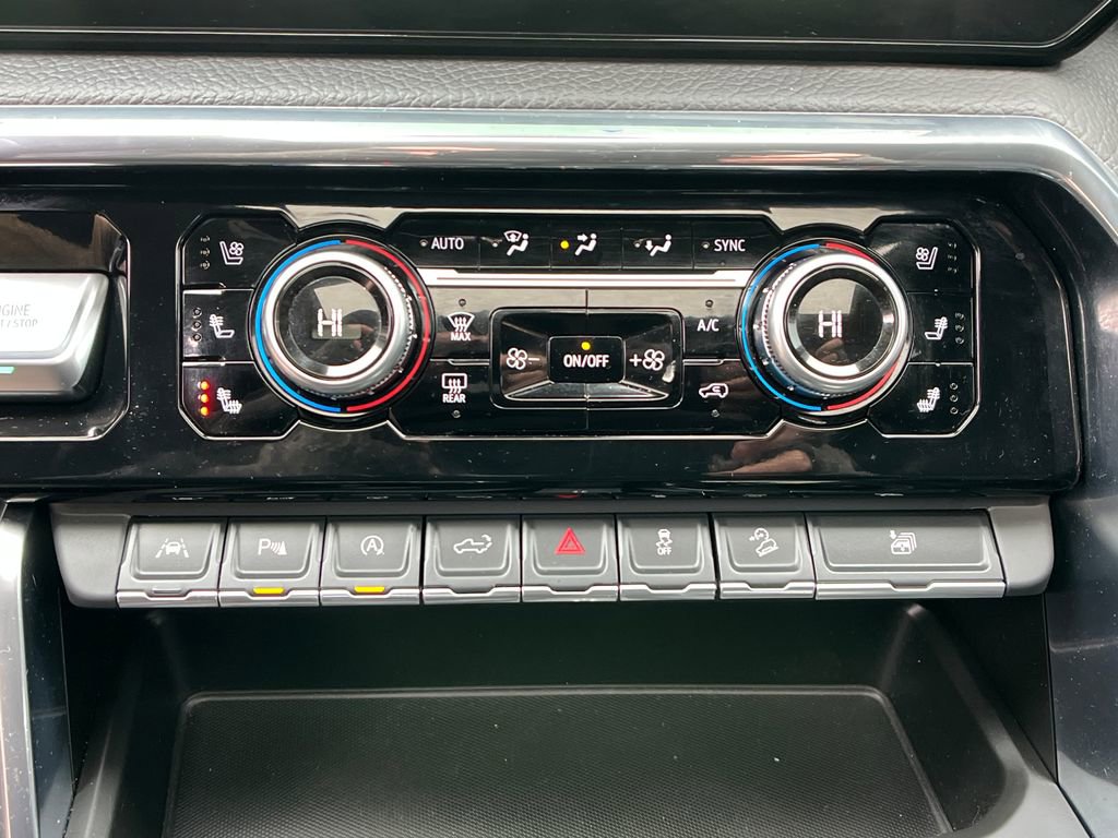 Used 2024 GMC Sierra 1500 Denali image 17