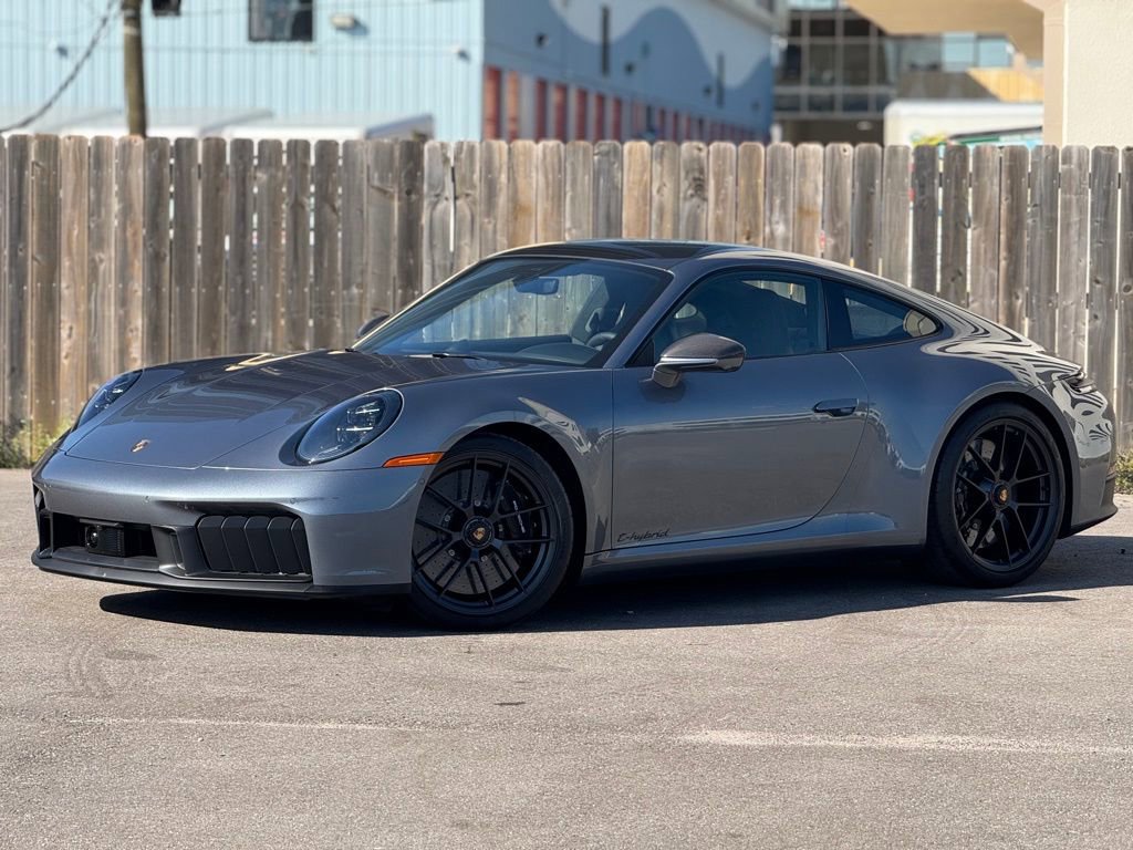 Certified 2025 Porsche 911 Carrera GTS image 10