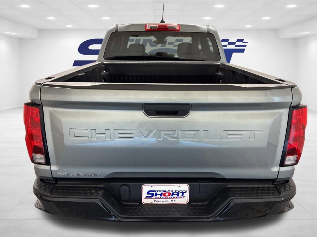 Used 2024 Chevrolet Colorado W/T image 5