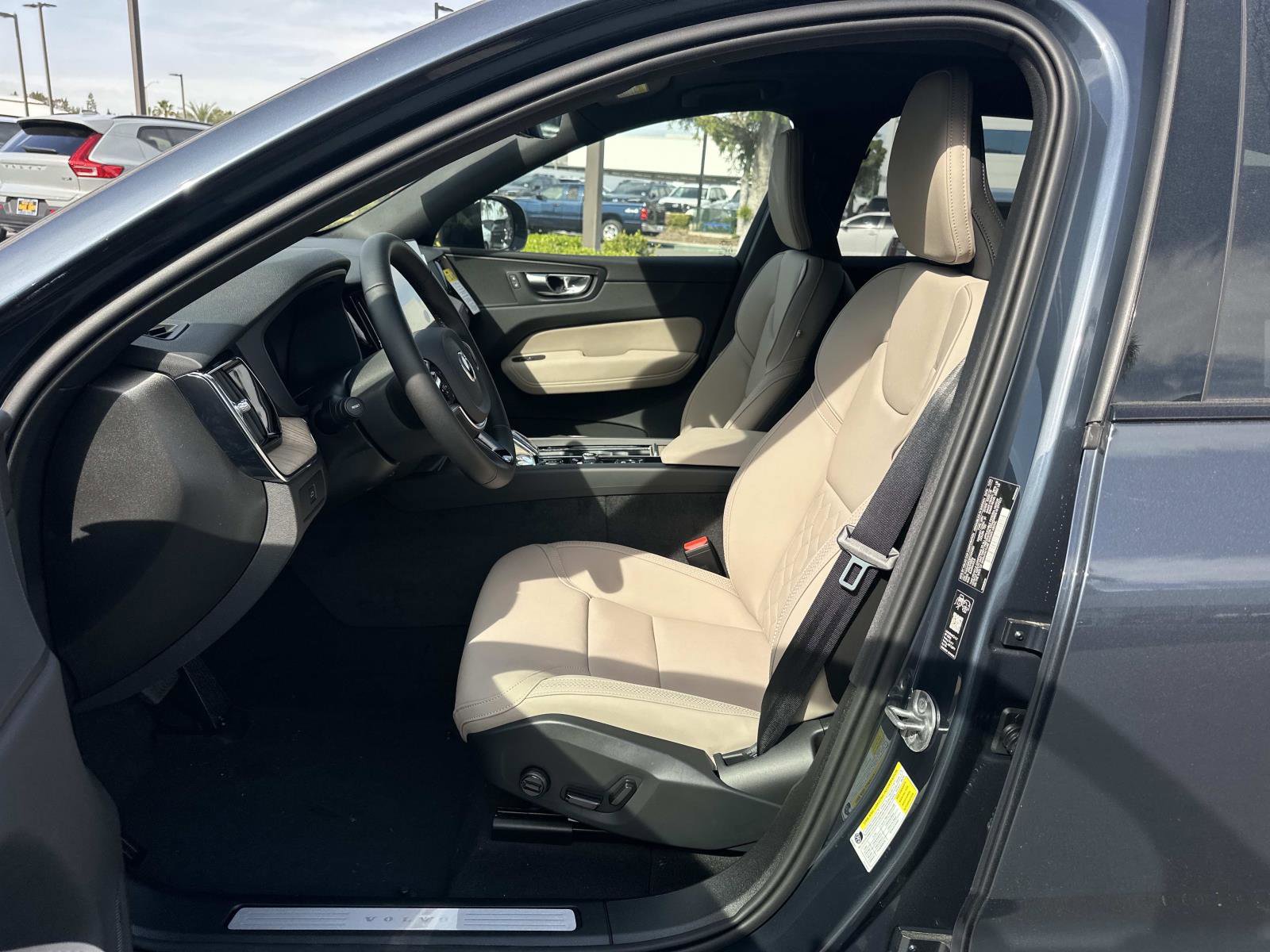 New 2026 Volvo XC60 B5 Plus w/ Climate Package AWD/4WD image 13