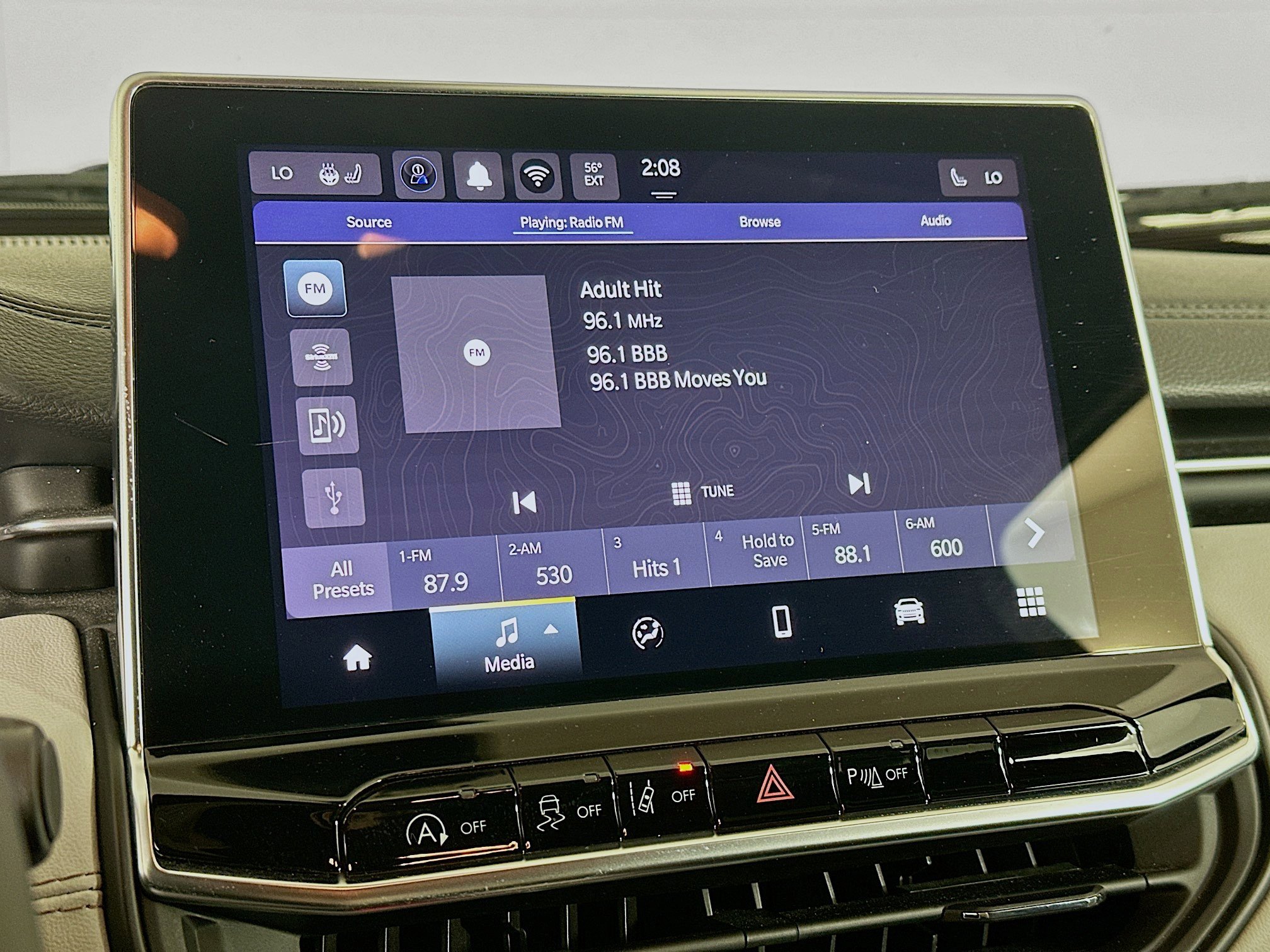 Used 2025 Jeep Compass Limited image 21