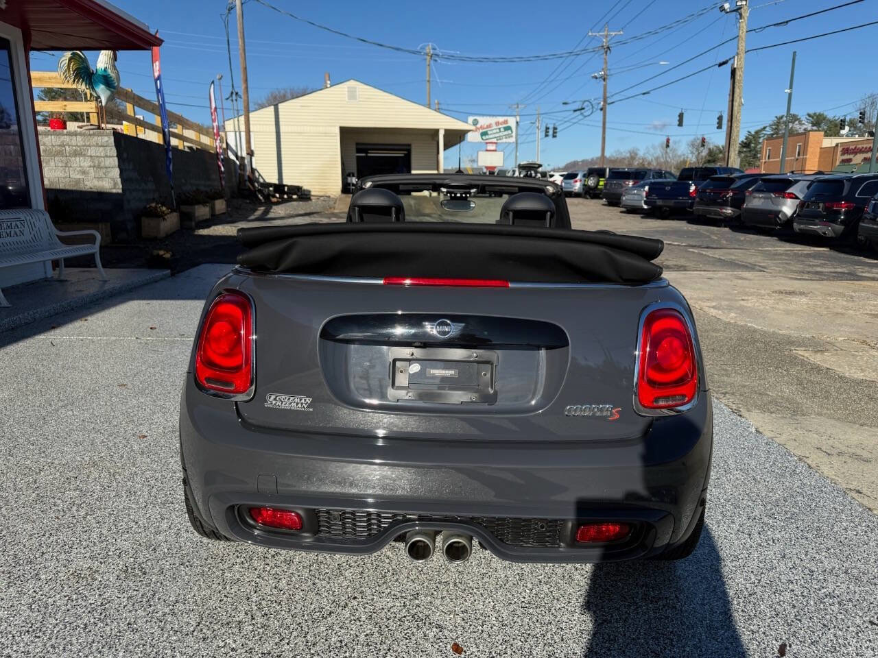 Used 2019 MINI Cooper S w/ Signature Upholstery Package image 20