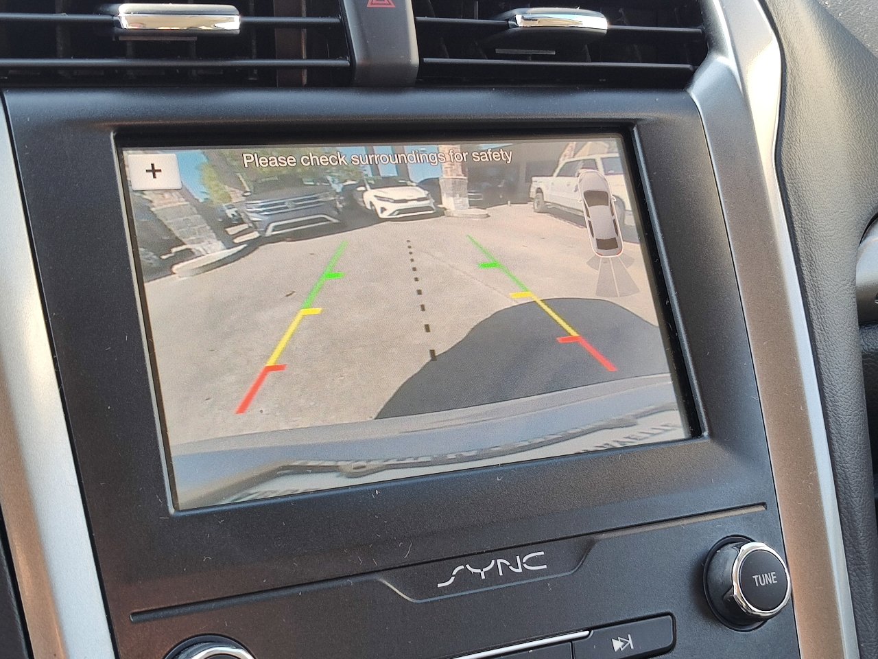 Used 2019 Ford Fusion SE image 26