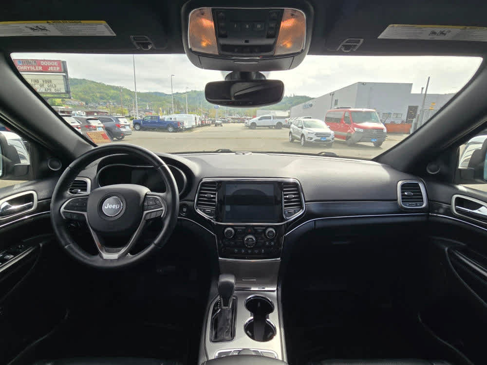 Used 2019 Jeep Grand Cherokee Limited w/ Luxury Group II AWD/4WD image 15