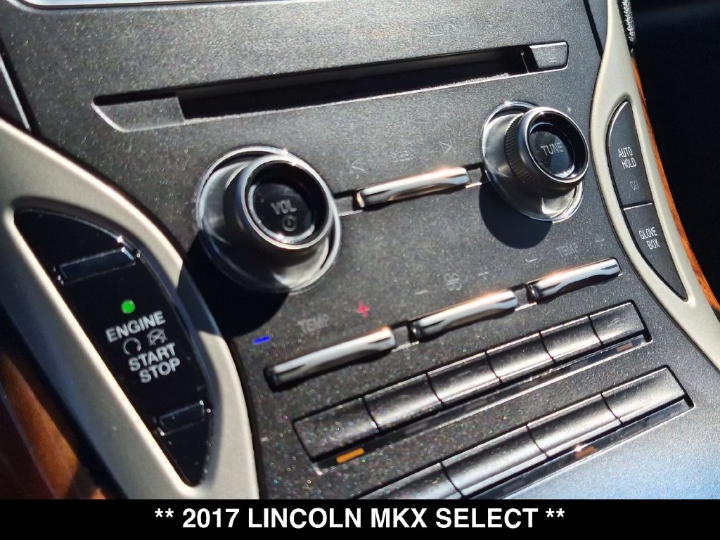 Used 2017 Lincoln MKX Select w/ Select Plus Package FWD image 25