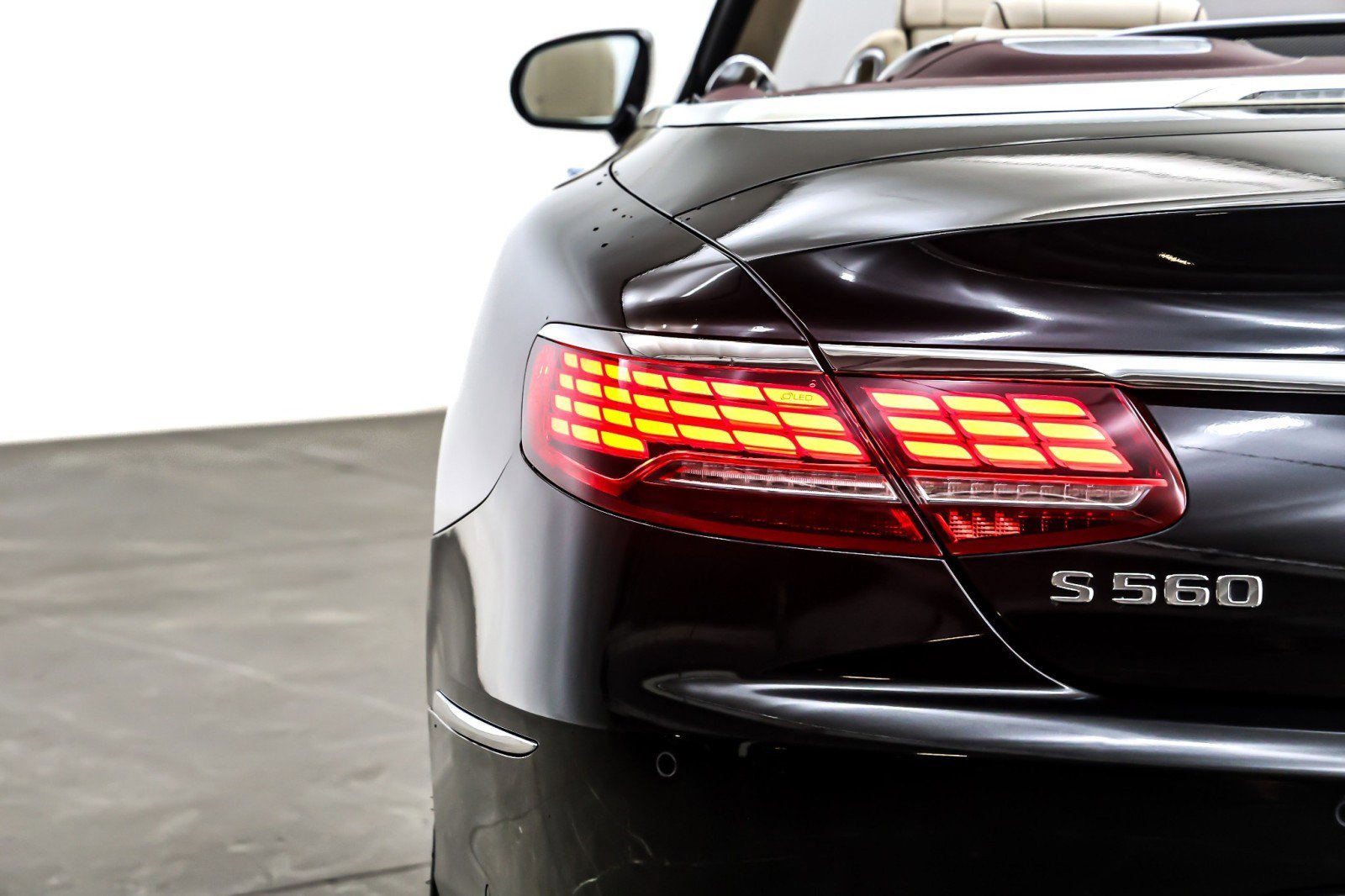 Used 2019 Mercedes-Benz S 560 Cabriolet image 16