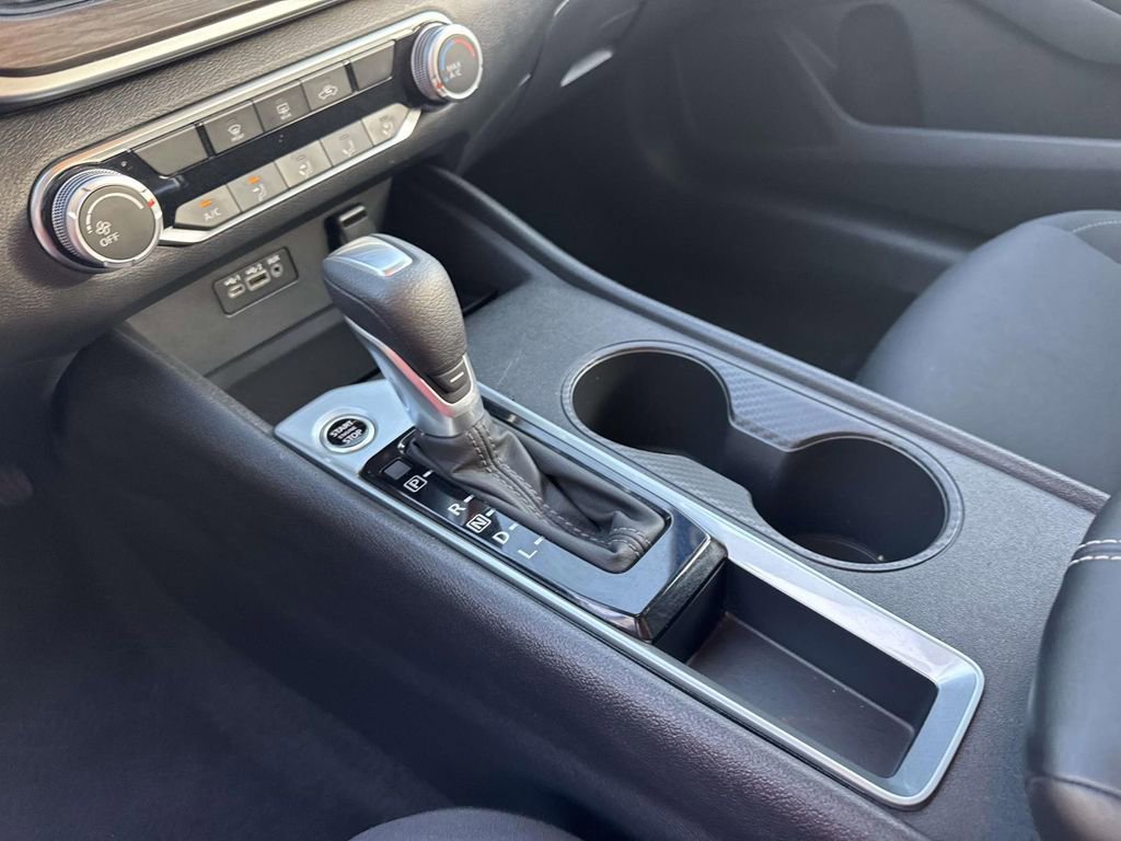 Used 2025 Nissan Altima 2.5 SV image 26