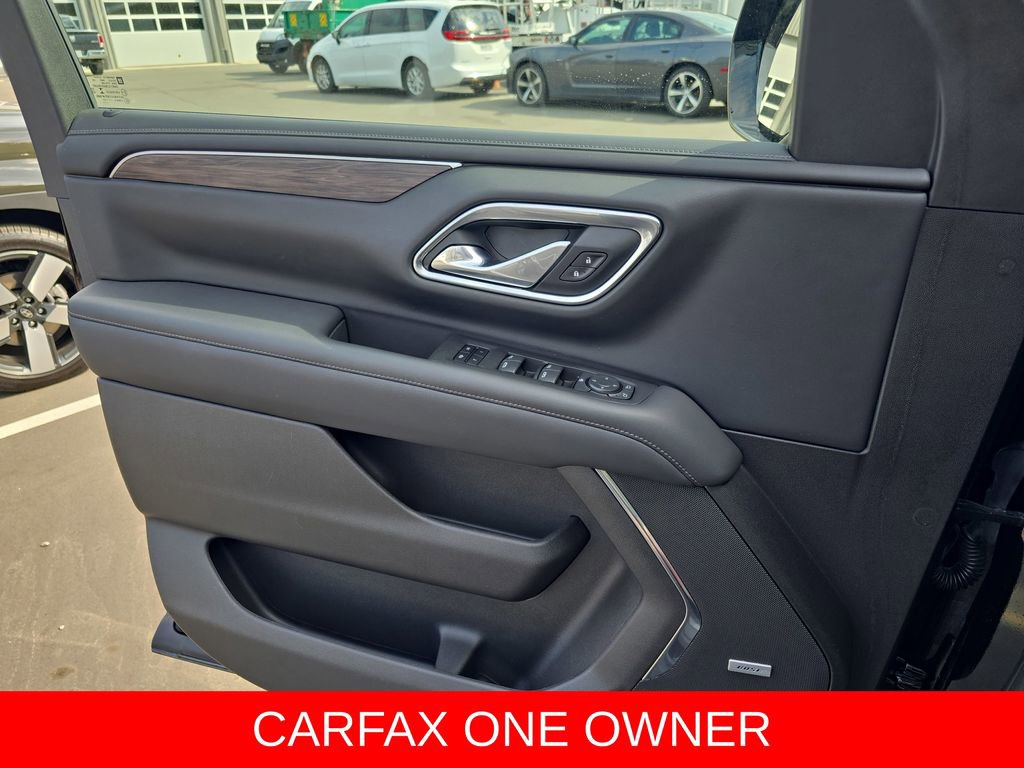 Used 2021 Chevrolet Suburban LT AWD/4WD image 27