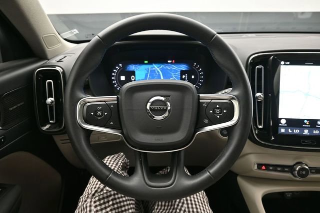 Used 2023 Volvo XC40 B5 Plus w/ Driver Assist Package AWD/4WD image 24