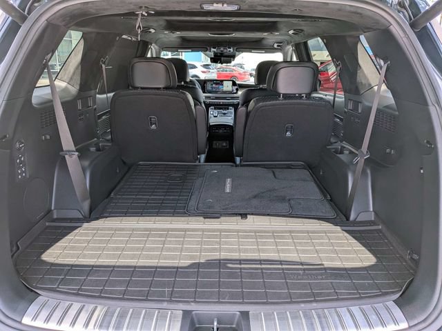 Used 2025 Hyundai Palisade Calligraphy FWD image 12