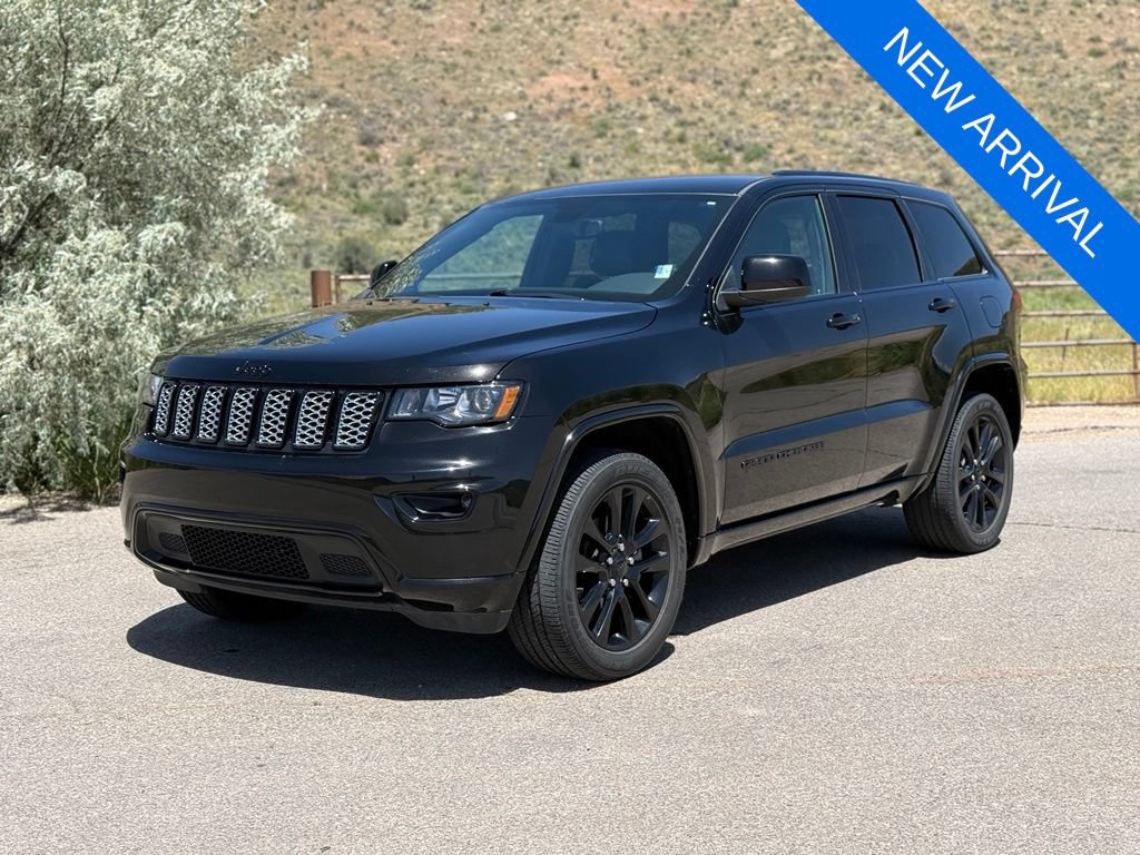 Used 2020 Jeep Grand Cherokee Altitude AWD/4WD image 1
