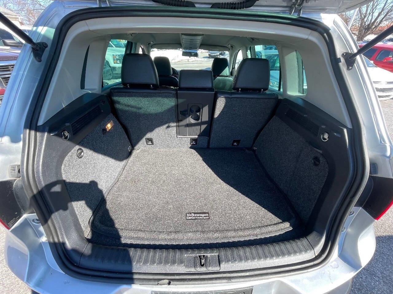 Used 2013 Volkswagen Tiguan SE image 32