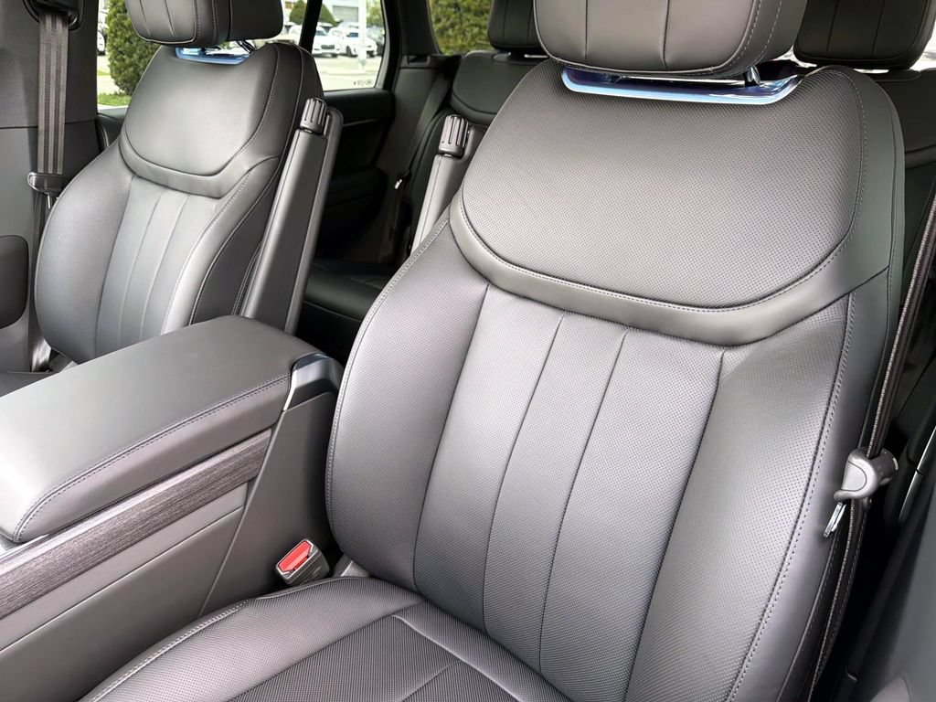 New 2026 Land Rover Range Rover SE AWD/4WD image 19
