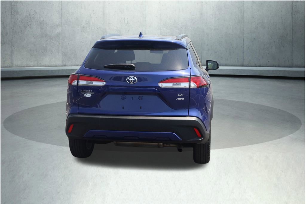 Used 2023 Toyota Corolla Cross LE AWD/4WD image 8