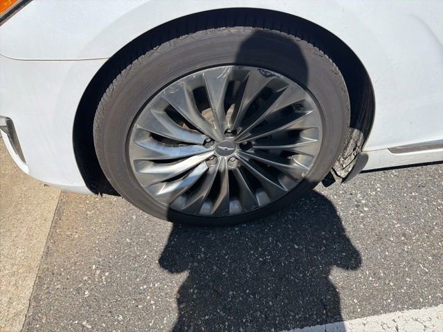 Used 2018 Genesis G90 5.0 Ultimate RWD image 8