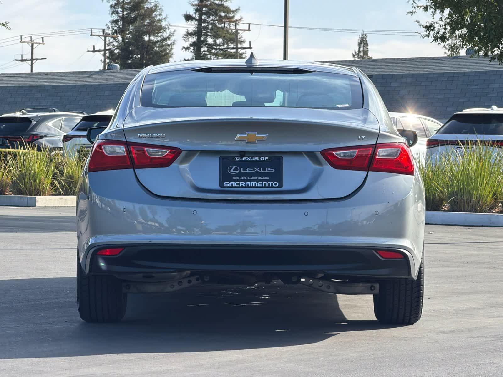 Used 2025 Chevrolet Malibu LT FWD image 8