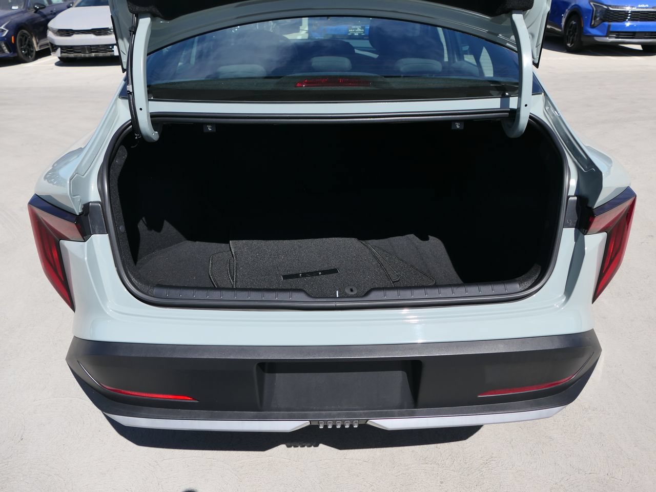 Used 2025 Kia K4 FWD image 21