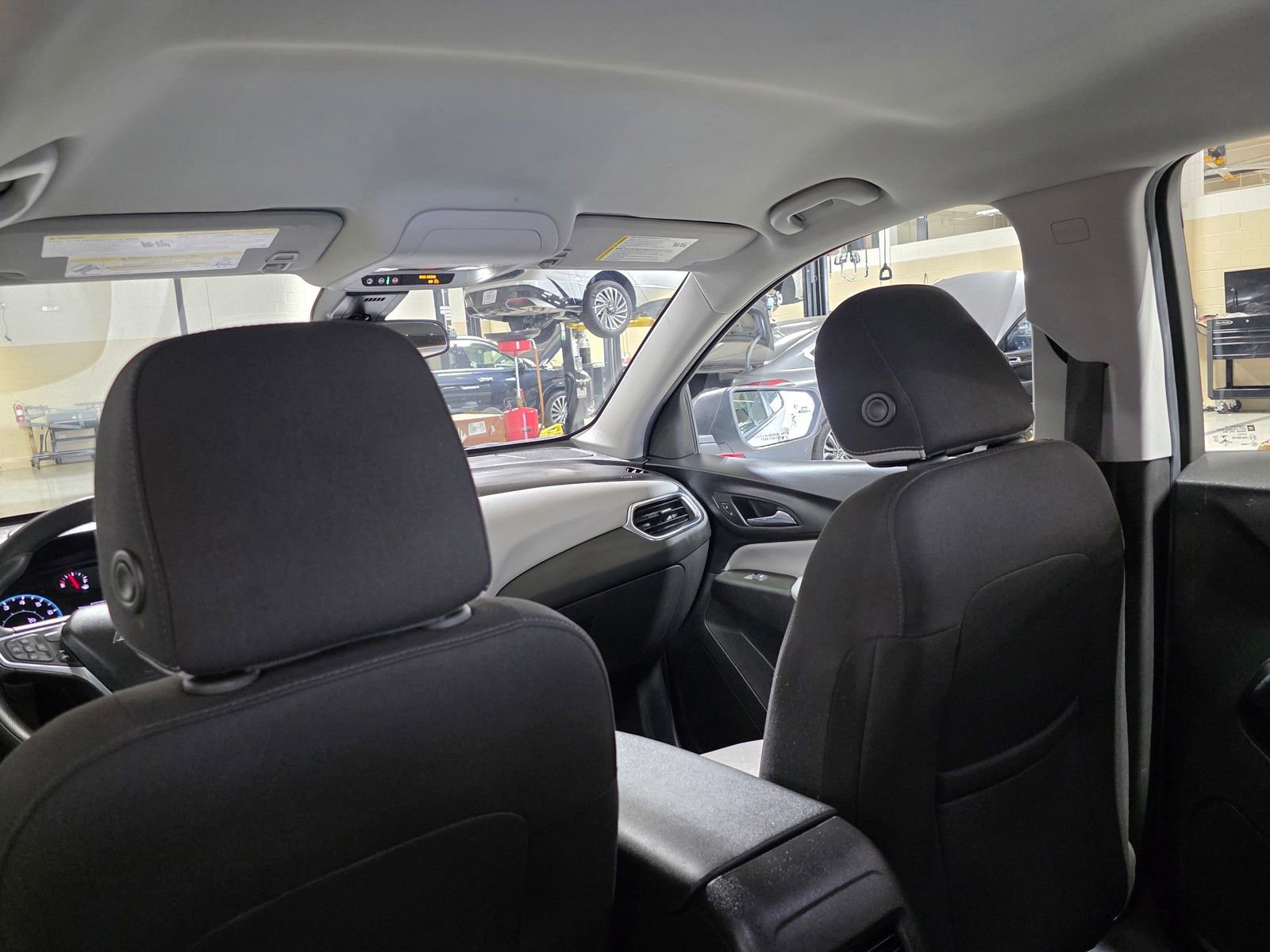 Used 2022 Chevrolet Equinox LS image 14