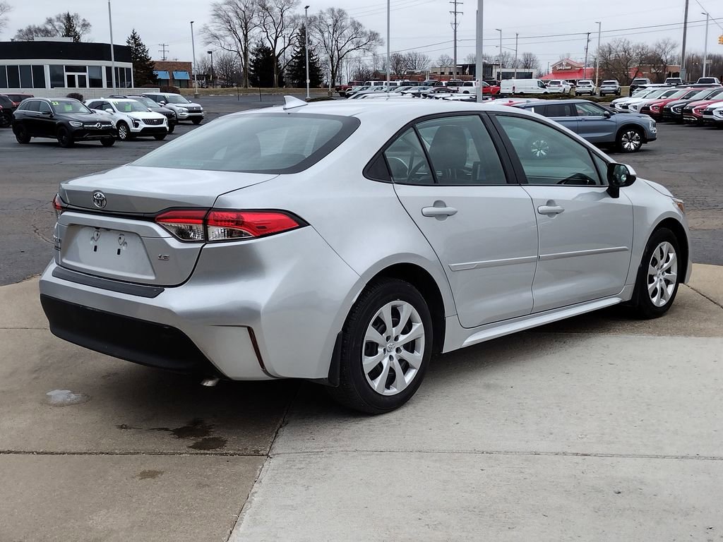 Used 2024 Toyota Corolla LE image 5