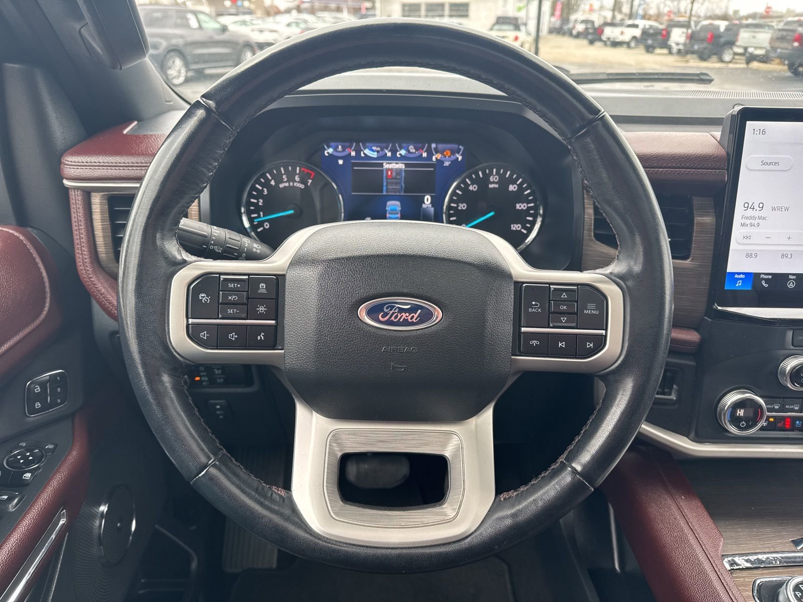 Used 2023 Ford Expedition Limited image 27