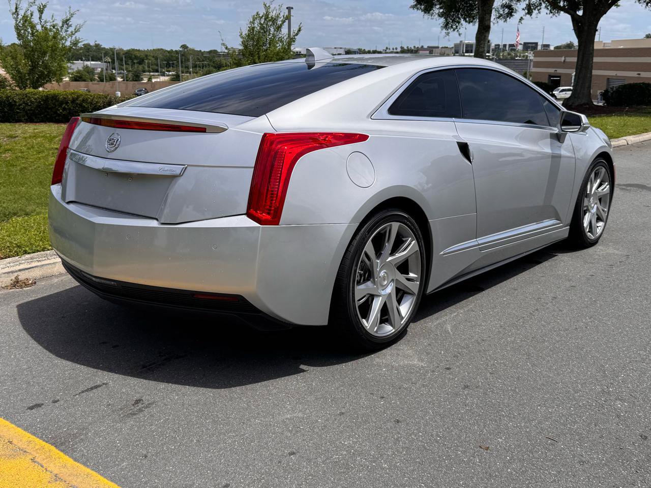 Used 2014 Cadillac ELR w/ Luxury Package FWD image 38