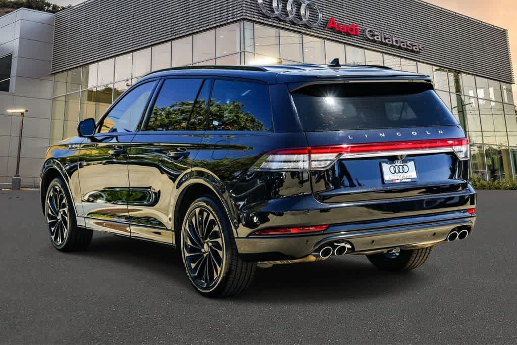 Used 2022 Lincoln Aviator Reserve w/ Equipment Group 201A AWD/4WD image 2