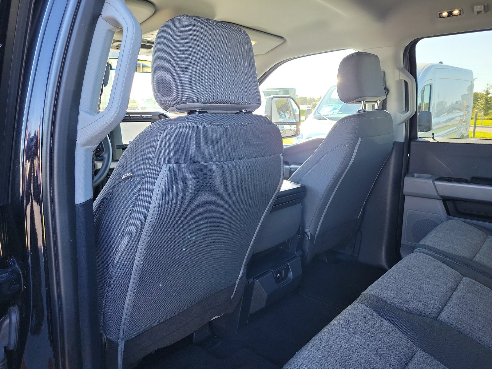 Used 2023 Ford F250 XL w/ STX Appearance Package AWD/4WD image 9