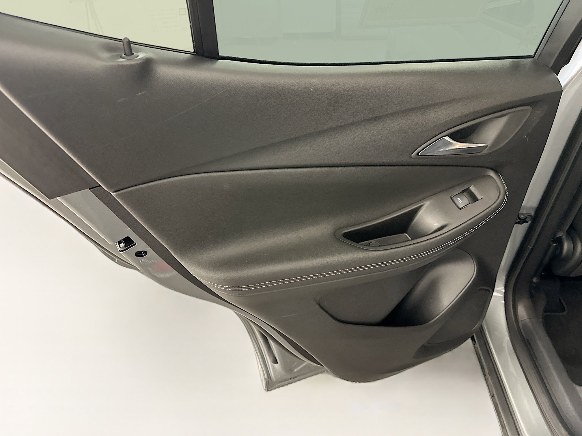 Used 2025 Buick Encore GX Preferred image 26