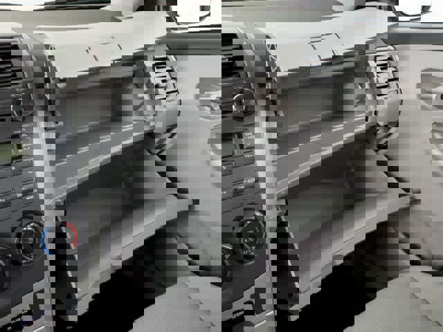 Used 2013 Toyota Corolla LE image 18