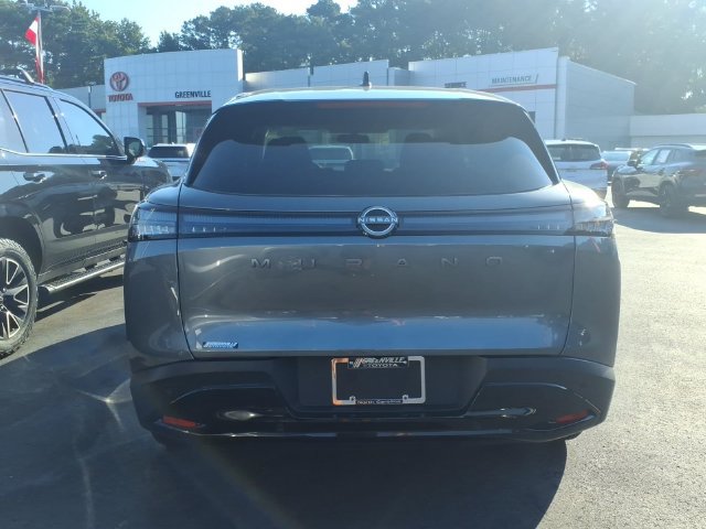 Used 2025 Nissan Murano SV FWD image 2