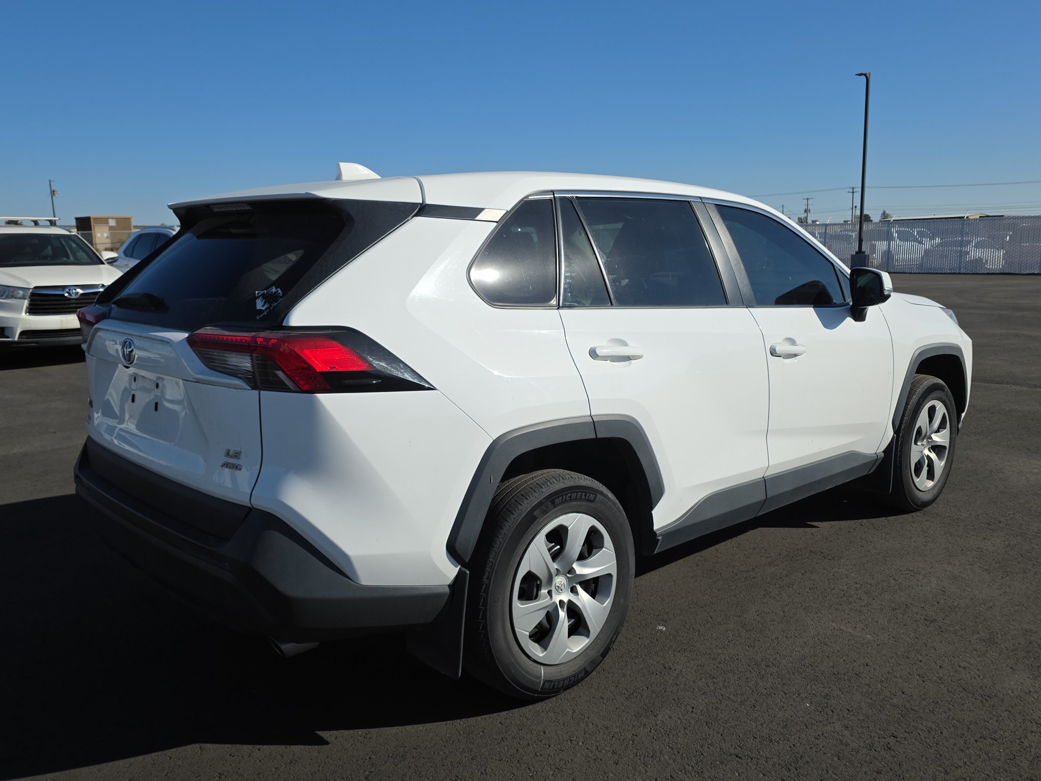 Certified 2022 Toyota RAV4 LE AWD/4WD image 8