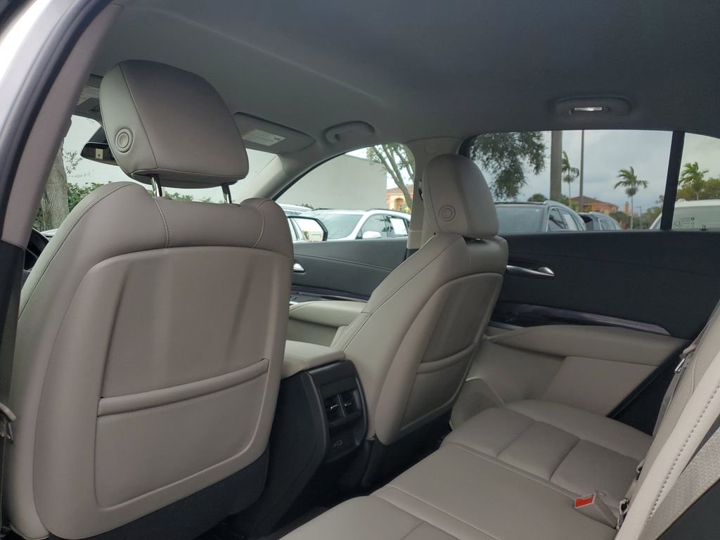 Used 2021 Cadillac XT4 Luxury image 14