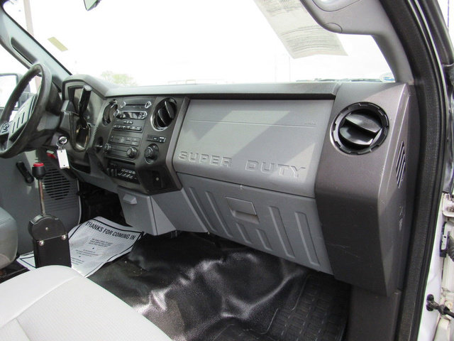 Used 2015 Ford F550 2WD Regular Cab Super Duty image 14