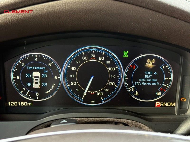 Used 2015 Cadillac Escalade Luxury image 28