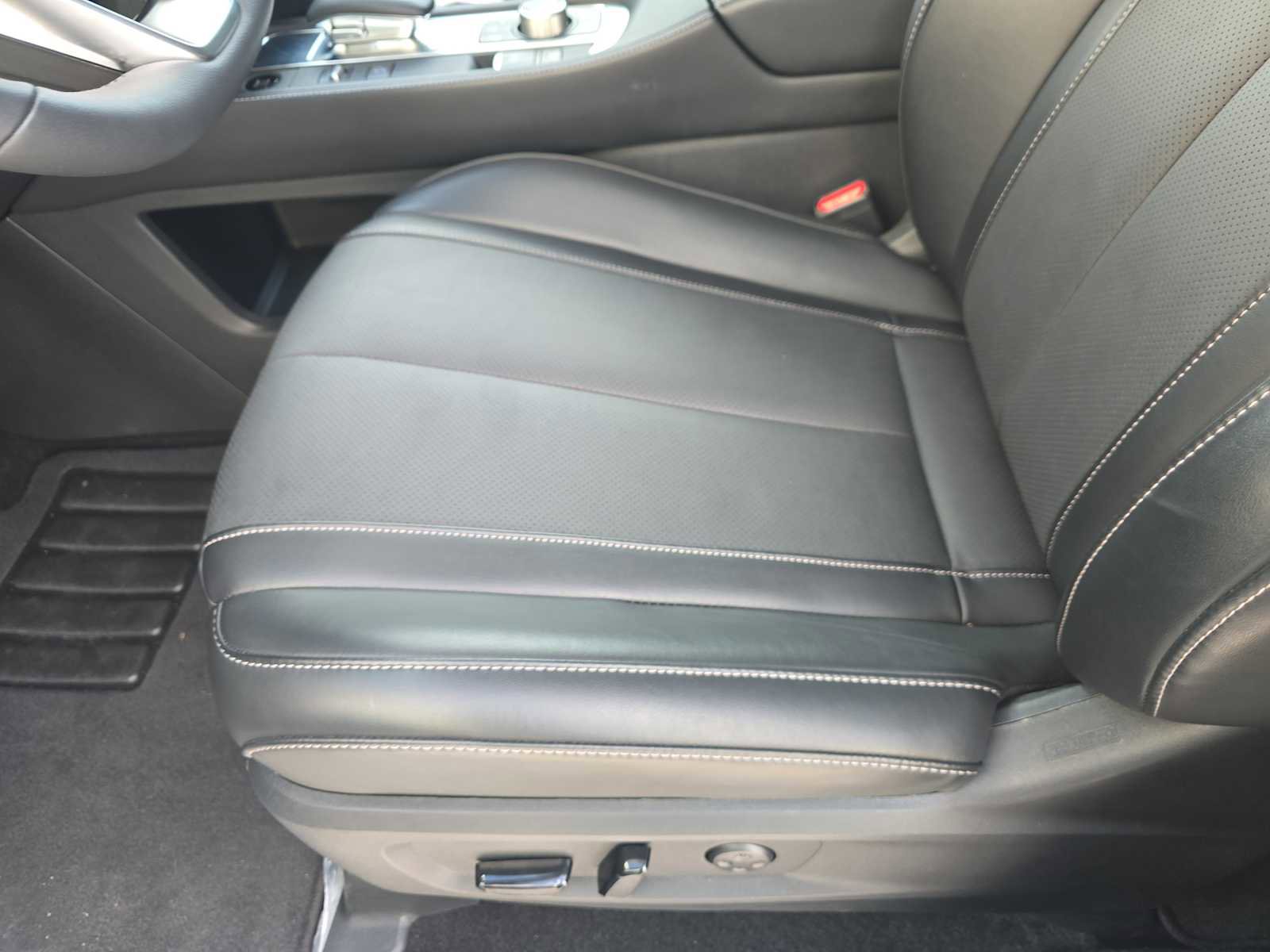 Certified 2026 INFINITI QX60 Luxe w/ Cargo Package image 17