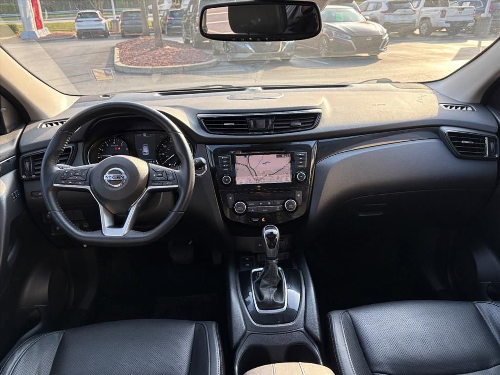 Used 2022 Nissan Rogue Sport SL w/ Premium Package image 8