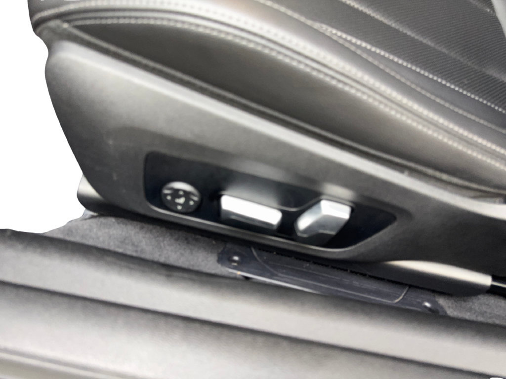 Used 2024 BMW 430i Coupe w/ Premium Package RWD image 32