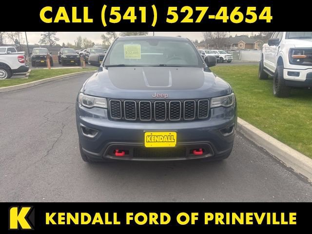 Used 2020 Jeep Grand Cherokee Trailhawk w/ Trailhawk Luxury Group AWD/4WD image 3