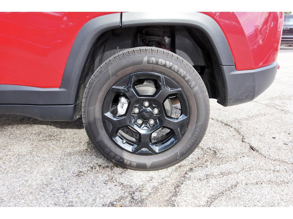 Used 2023 Jeep Compass Trailhawk AWD/4WD image 31