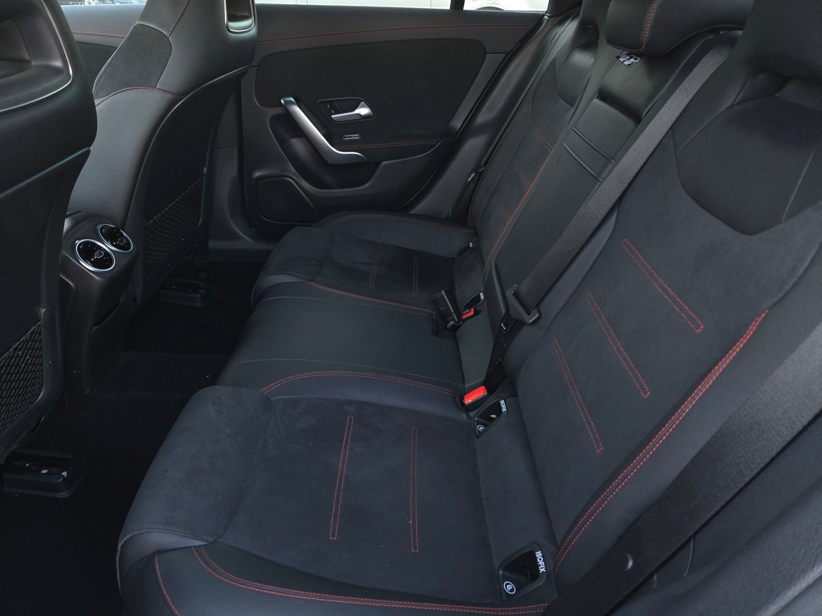 Used 2020 Mercedes-Benz CLA 250 image 12