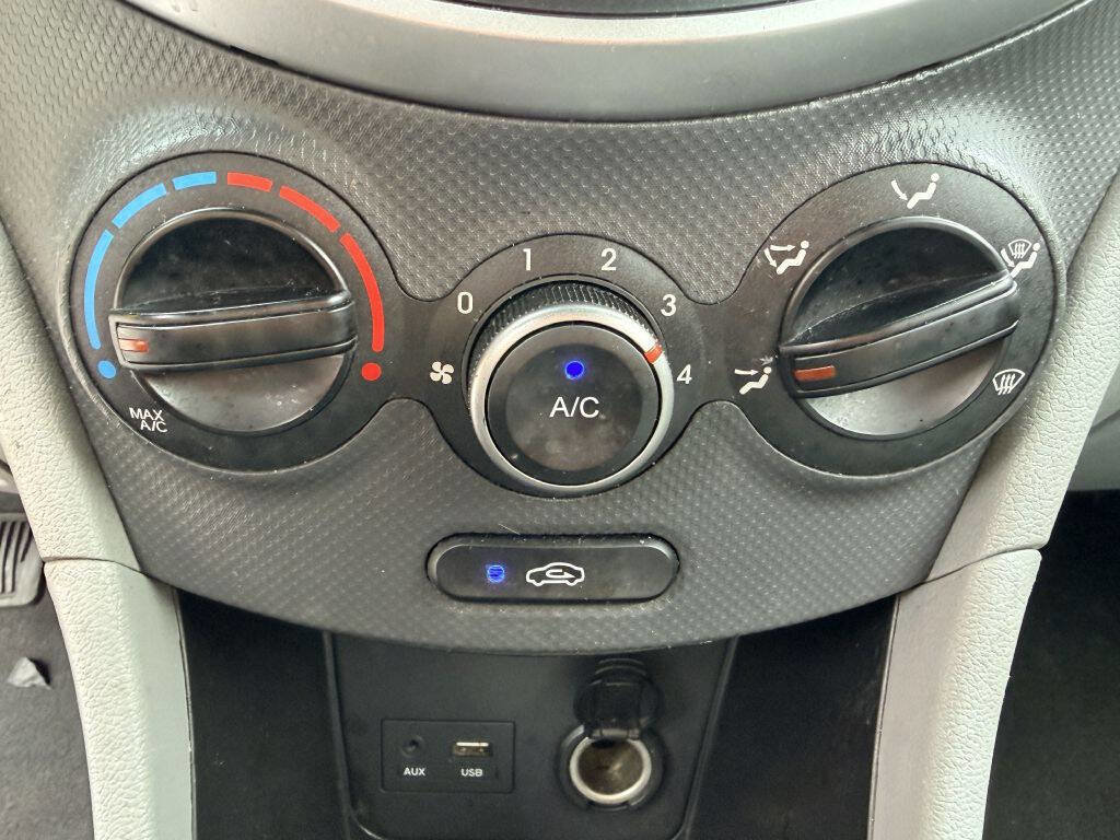 Used 2016 Hyundai Accent SE w/ Option Group 02 image 15