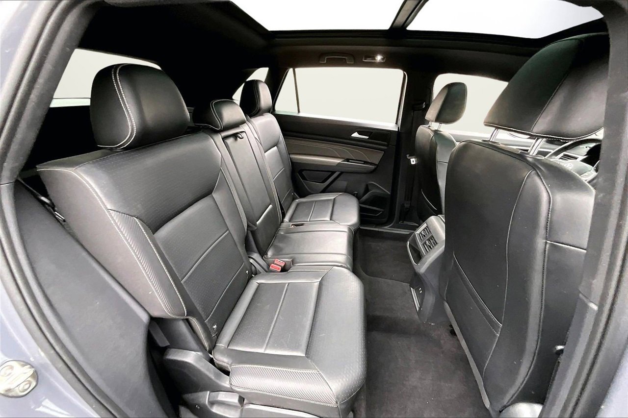 Used 2022 Volkswagen Atlas Cross Sport SE image 24