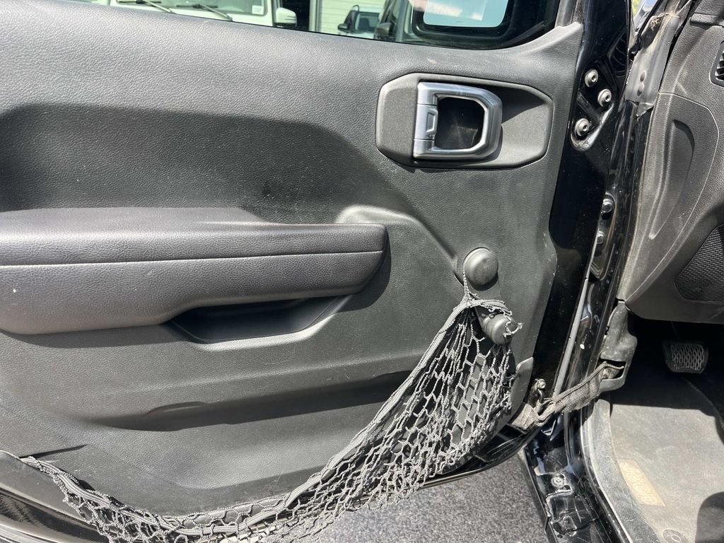 Used 2018 Jeep Wrangler Sport AWD/4WD image 20