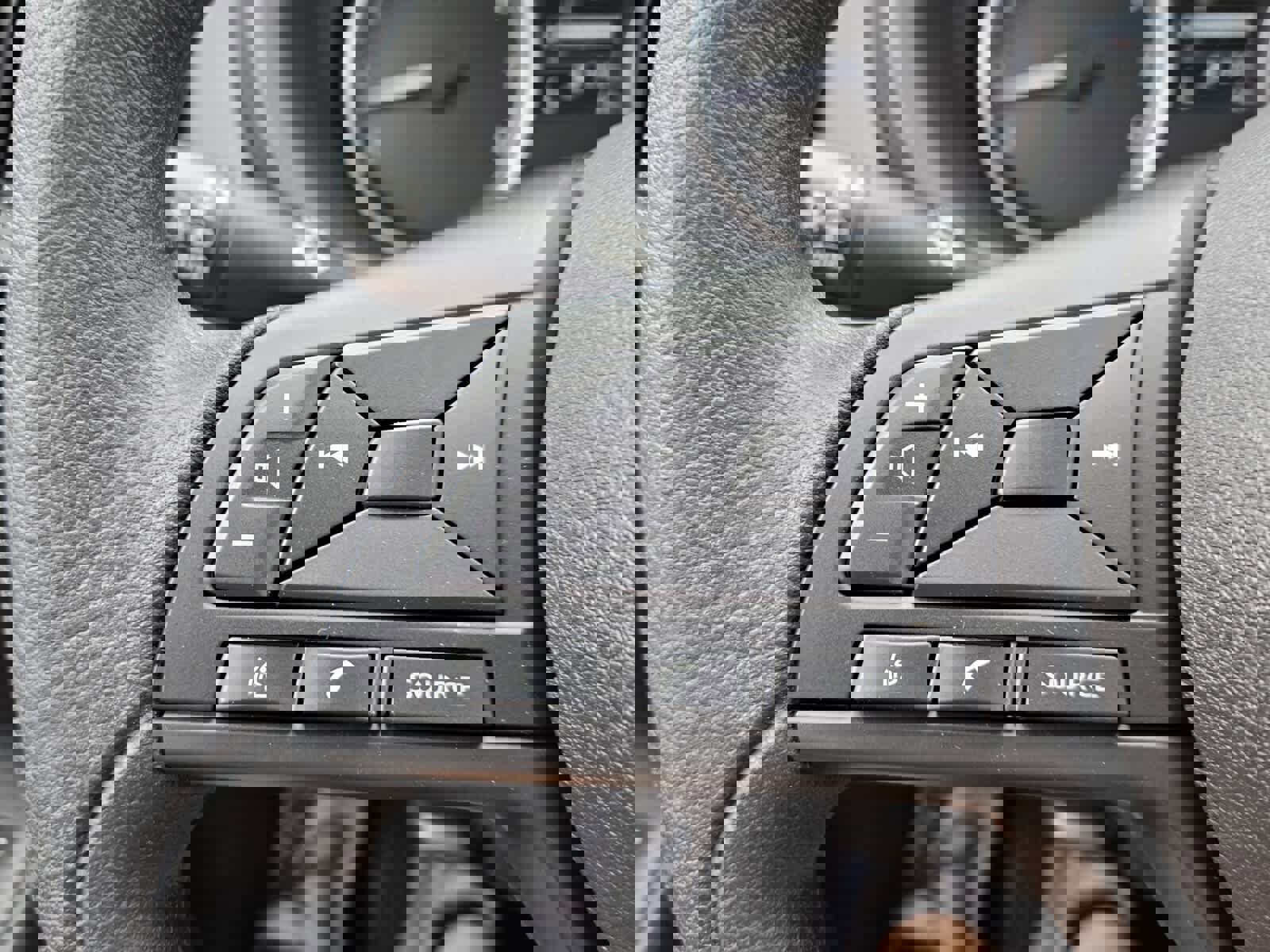 New 2025 Nissan Kicks Play S image 12