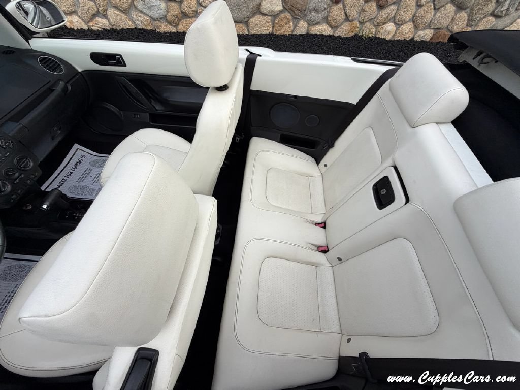 Used 2007 Volkswagen Beetle Triple White Edition FWD image 20