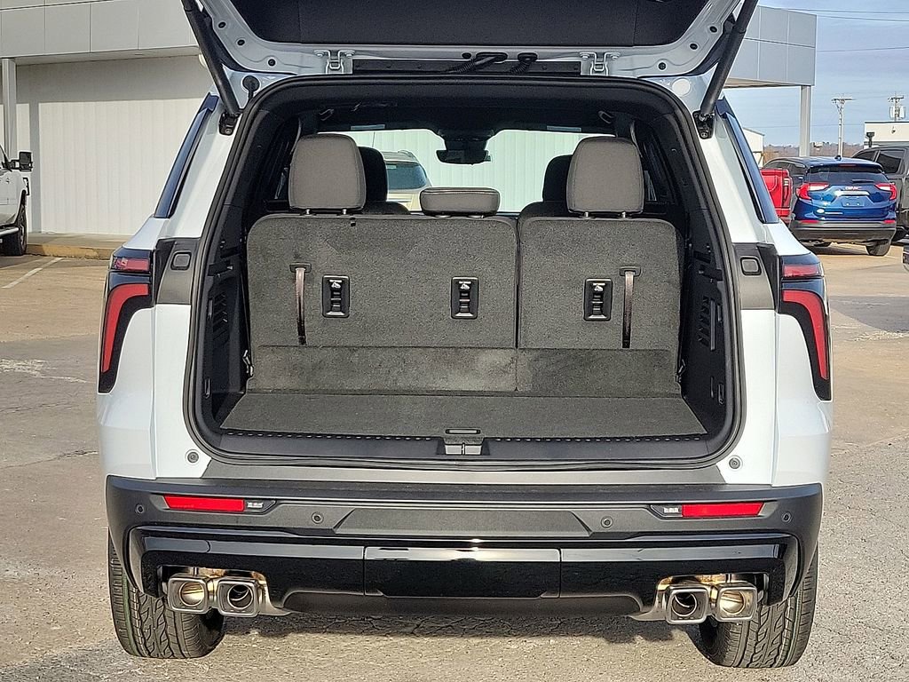 New 2026 Chevrolet Traverse LT w/ Midnight/Sport Edition image 8