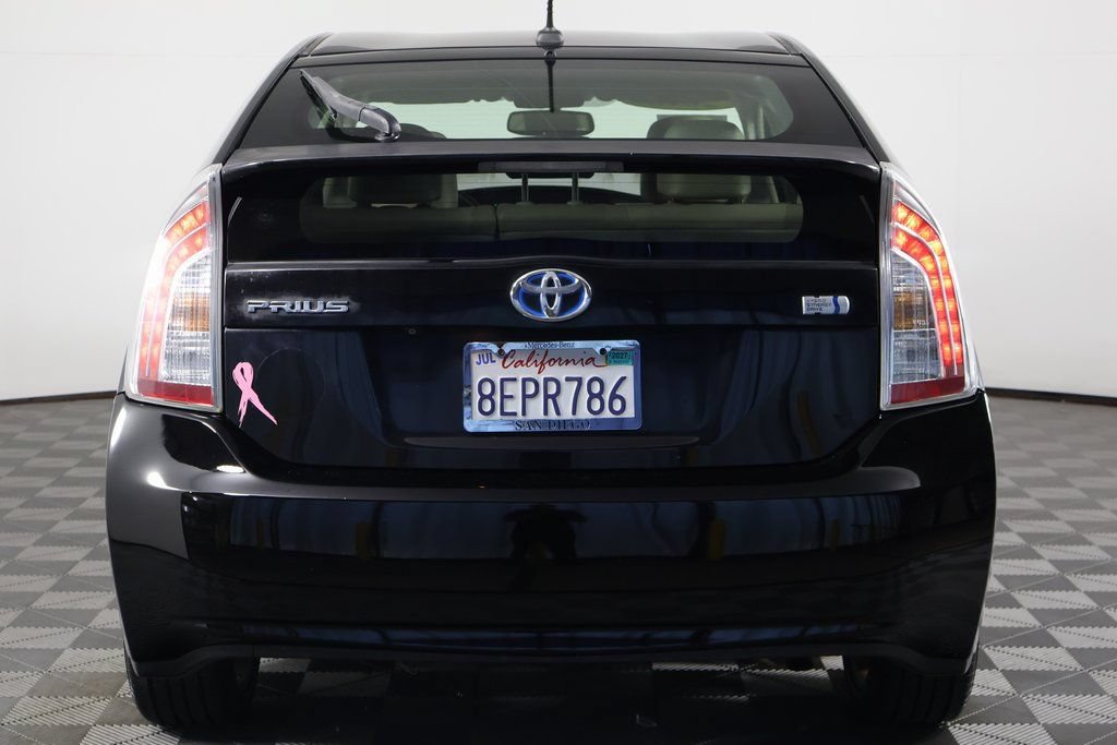 Used 2013 Toyota Prius Five FWD image 5